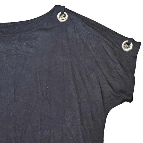 Cable & Gauge Women's Top Size M Short Sleeve Cold Shoulder Grommets Black - Picture 7 of 10